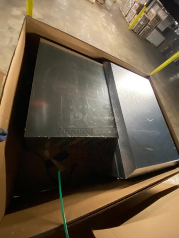 AWESOME! BRAND NEW! IN THE BOX! Norlake Commercial Self Contained 6x6 Walk-In Freezer! With Floor! Model KL66-CR-M! Self Contained Compressor/Blower 208/230V 1 Phase! - Image 8 of 12
