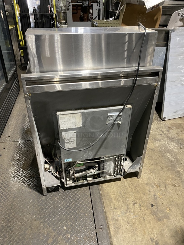 Nice! Randell Refrigerated 2 Drawer Bain Marie/Sandwich Prep Table! Model 9412-32D-7M Serial T000053847! 115V 1 Phase! On Casters! - Image 2 of 8