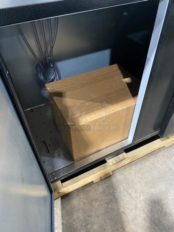 NEW! SCRATCH-N-DENT! LATE MODEL! Beverage Air Commercial Refrigerated Kegerator! With 3 Door Storage Space Underneath! Model: DD94HC1B144 SN: 12700972 115V 60HZ 1 Phase - Image 4 of 12