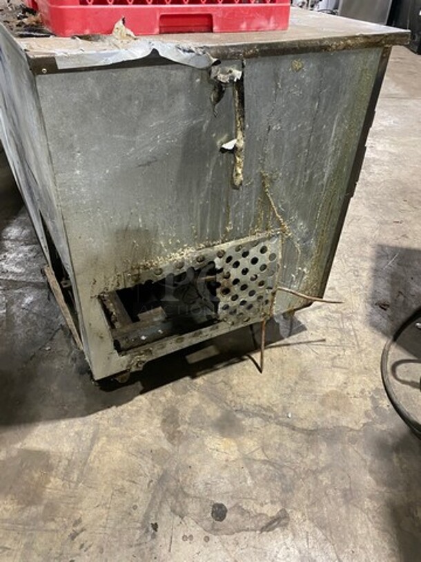 Leader Commercial 4 Door Lowboy/Worktop Cooler! With Poly Coated Racks! All Stainless Steel! Model: LB96 SN: PT041196 115V 60HZ 1 Phase - Image 2 of 9