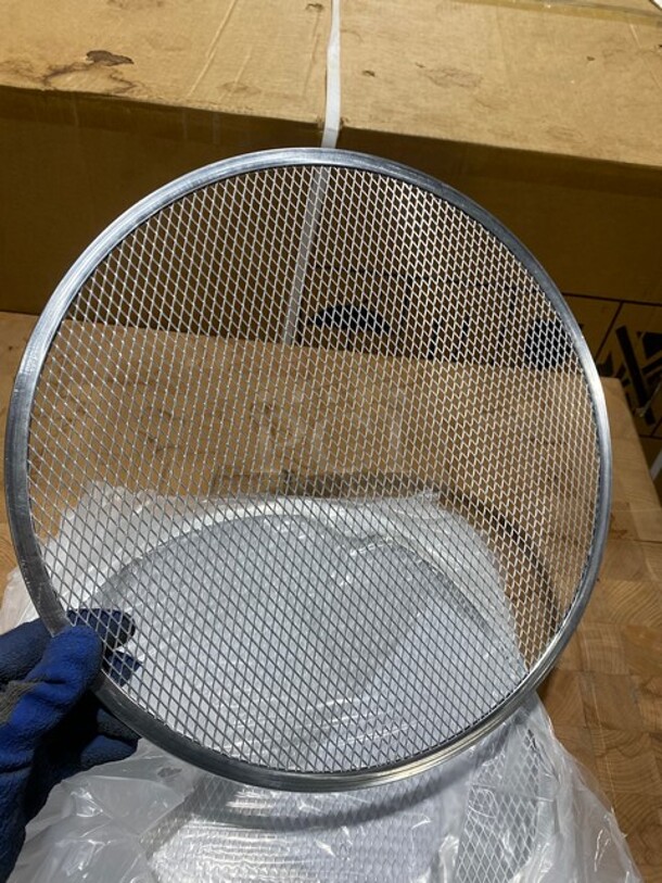 NEW IN BOX! Winco Winware 15-Inch Seamless Aluminum Pizza Screen! MODEL APZS15 - Image 4 of 6