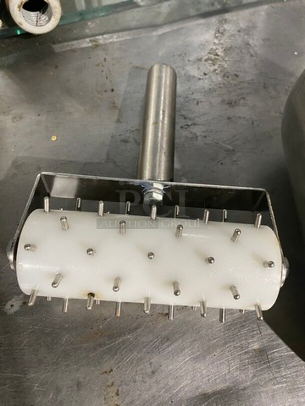 ALL ONE MONEY! MISCELLANEOUS! Includes Metal And Poly Scooper And More! - Image 2 of 4