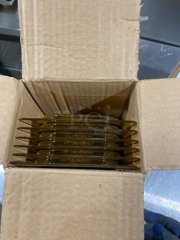 NEW! IN THE BOX! Rubbermaid Yellow Poly 1/4 Size Food Pan Lids! 2x Your Bid! - Image 4 of 7