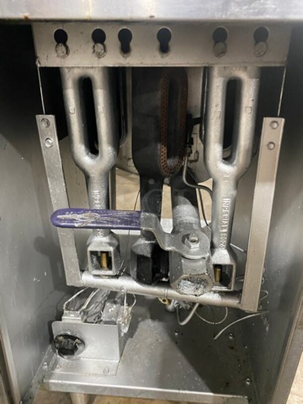 Imperial Commercial Natural Gas Powered Deep Fat Fryer! With Backsplash! With 2 Metal Frying Baskets! All Stainless Steel! On Legs! - Image 6 of 8