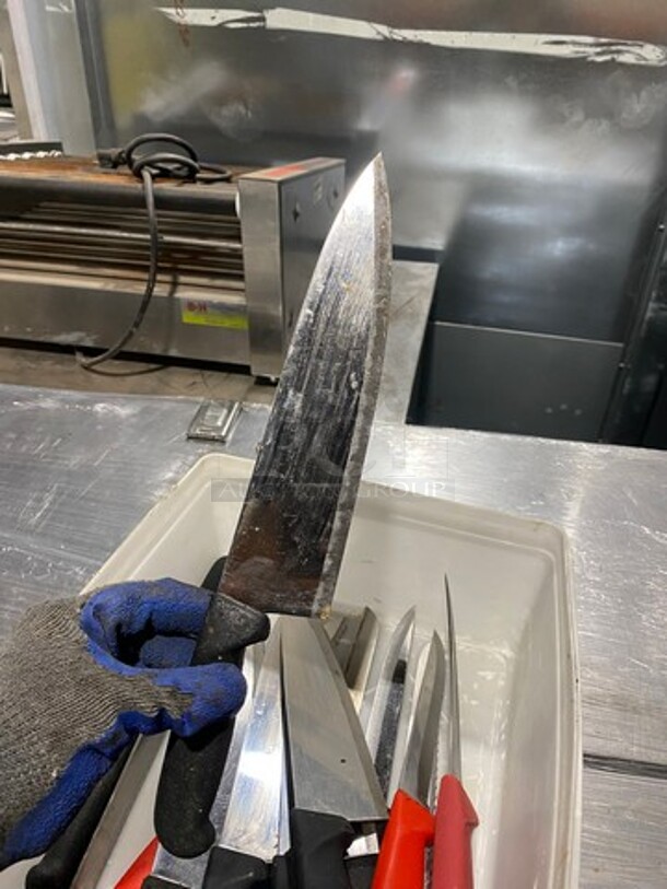 ALL ONE MONEY! Assorted Size And Style Kitchen Knives! - Image 4 of 8