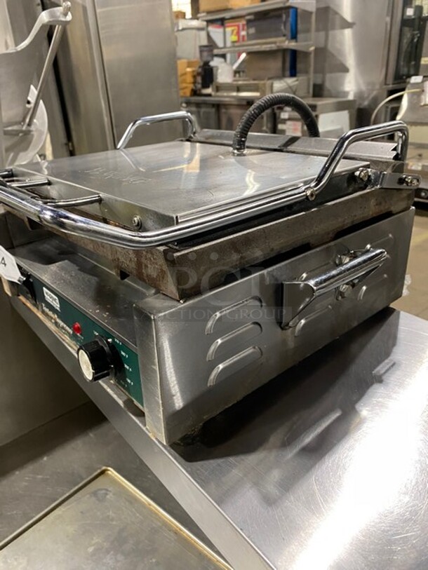 Waring Commercial Countertop Panini/Sandwich Tostato Supremo Grill! All Stainless Steel! Press With Flat Surface! Model: WFG250 SN: 160912 120V - Image 2 of 8