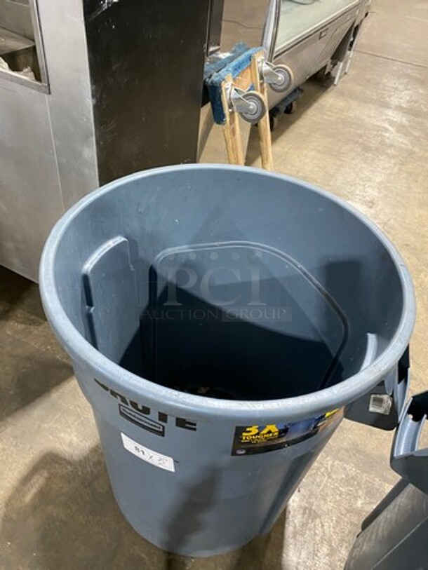 Rubbermaid Grey Poly Trash Can! 2x Your Bid! - Image 4 of 6