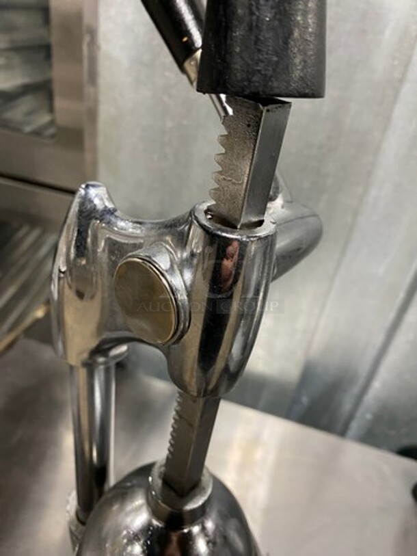 Countertop Manual Citrus Juicer! - Image 5 of 6