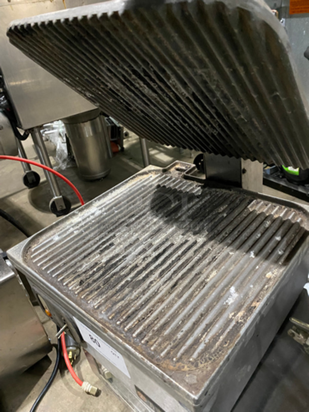 Anvil Commercial Countertop Electric Powered Panini Press! With Ribbed Press! All Stainless Steel! Model: TSA7209 - Image 6 of 8