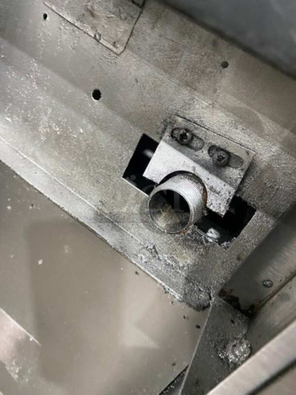 US Range Commercial Natural Gas Powered 6 Burner Stove! With Raised Back Splash! With Oven Underneath! All Stainless Steel! On Legs! - Image 10 of 10