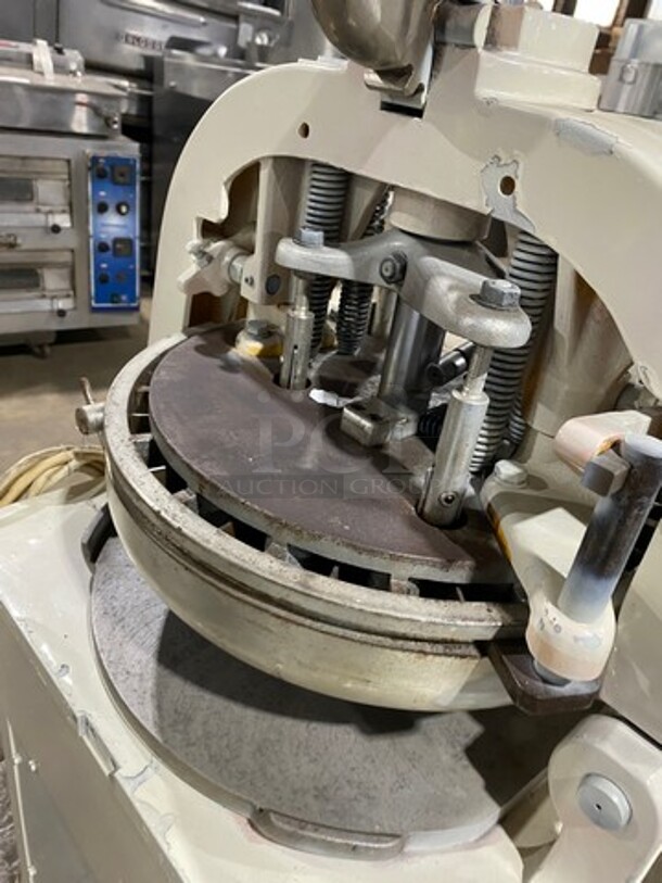 Jeremi Commercial Floor Style Heavy Duty Dough Divider! WORKING WHEN REMOVED! 220/380V - Image 6 of 10