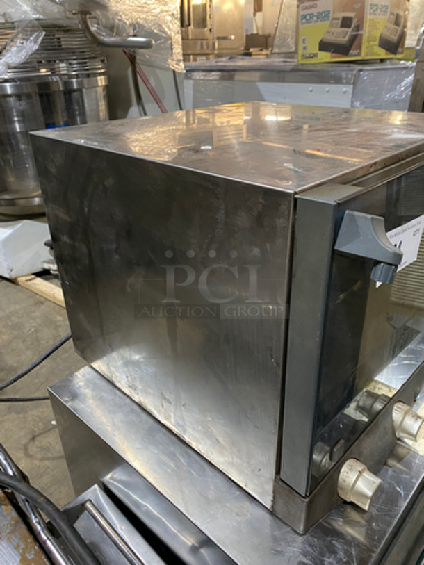 Cadco Unox Electric Powered Commercial Countertop Convection Oven! With View Through Door! Stainless Steel! Roberta Series Model: XAF003 - Image 2 of 8