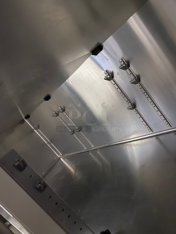 Hoshizaki Commercial 3 Door Lowboy/Worktop Cooler! All Stainless Steel! Model: CT210SDFML SN: E000014 100V - Image 5 of 8