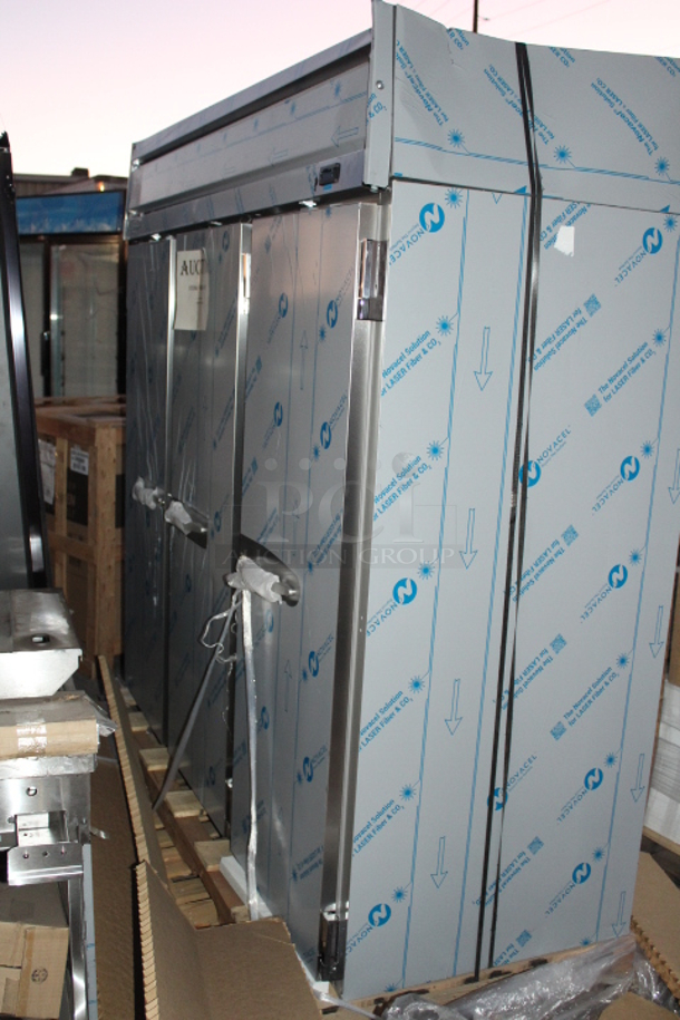 BRAND NEW SCRATCH & DENT! BRAND NEW SCRATCH & DENT! Beverage-Air HF3HC-1S Horizon Series 78" Solid Door Reach-In Freezer. Superficial denting on back and top of unit.  - Image 2 of 7