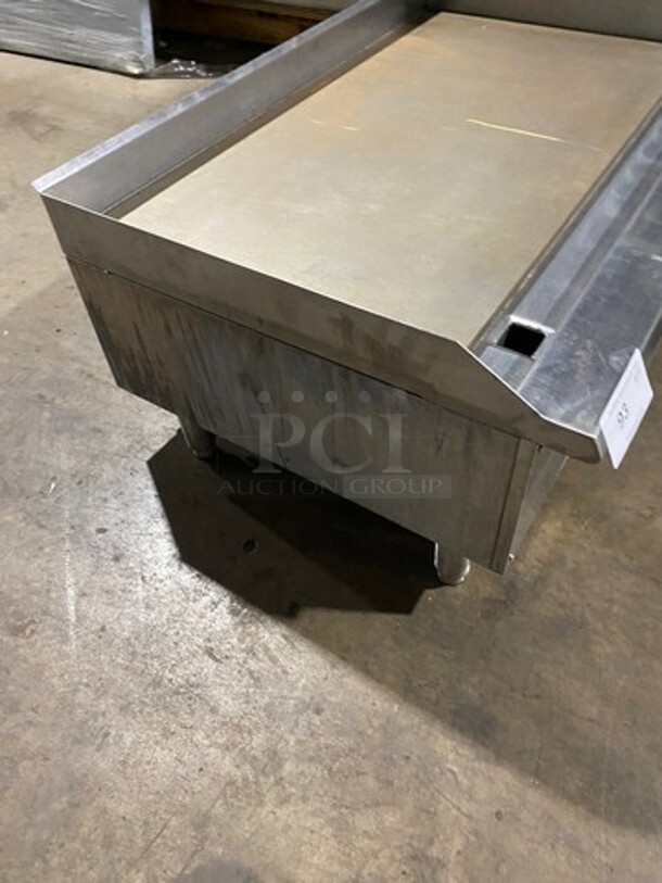LATE MODEL! 2021 Cookline Commercial Countertop Natural Gas Powered Flat Top Griddle! With Back And Side Splashes! All Stainless Steel! On Small Legs! WORKING WHEN REMOVED! - Image 2 of 8