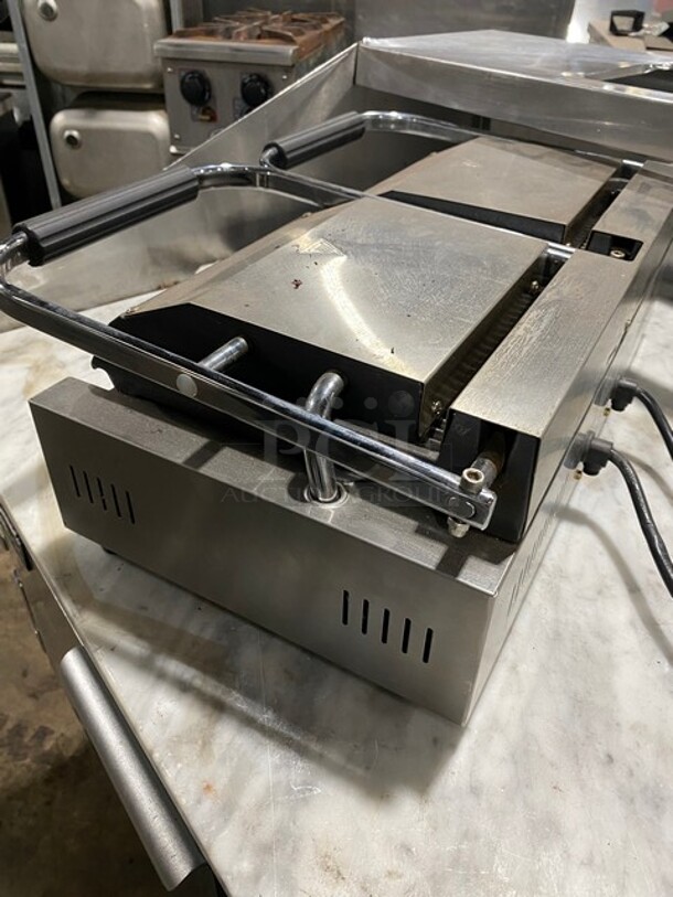 Cookline! Stainless Steel!  Dual Panini Press MN:PG2SA 120V! 60HZ! - Image 4 of 7