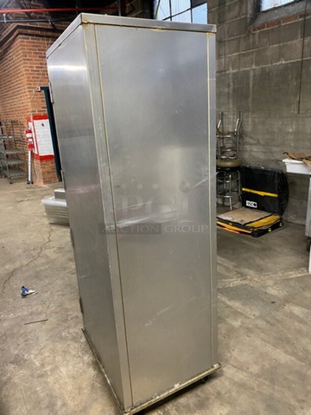 Lockwood Commercial Enclosed Pan Transport Rack! With 2 Half View Through Doors! All Stainless Steel! On Casters! Model: CA72RR18R - Image 3 of 7