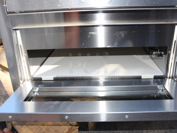 BRAND NEW SCRATCH & DENT! PRISTINE CONDITION!! Avantco DPO-18-DD Double Deck Countertop Pizza/Bakery Oven with Two Independent Chambers - 3200W, 240V. S/N: DP018DDC23120095 - Image 9 of 9