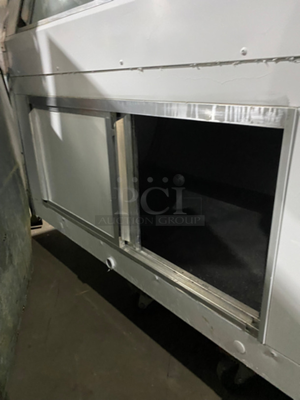McCray Refrigerated Deli Display Case Merchandiser! With Slanted Front Glass! With Sliding Rear Access Glass Doors! With Stainless Steel Shelf! Model: SCCE8856 SN: 954354411 115V - Image 7 of 9