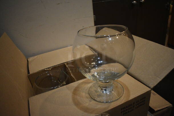 4 Boxes of 6 BRAND NEW Libbey 3408 Super Globe Glasses. 6x6x7. 4 Times Your Bid! (glass room - off of bar area) - Image 2 of 5