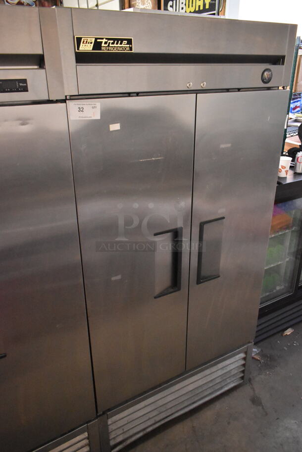 2015 True T-35 Stainless Steel Commercial 2 Door Reach In Cooler. 115 Volts, 1 Phase. Tested and Working!
