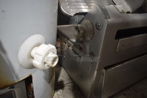 Stainless Steel Commercial Countertop Automatic Meat Slicer w/ Blade Sharpener. Tested and Working! - Image 4 of 5