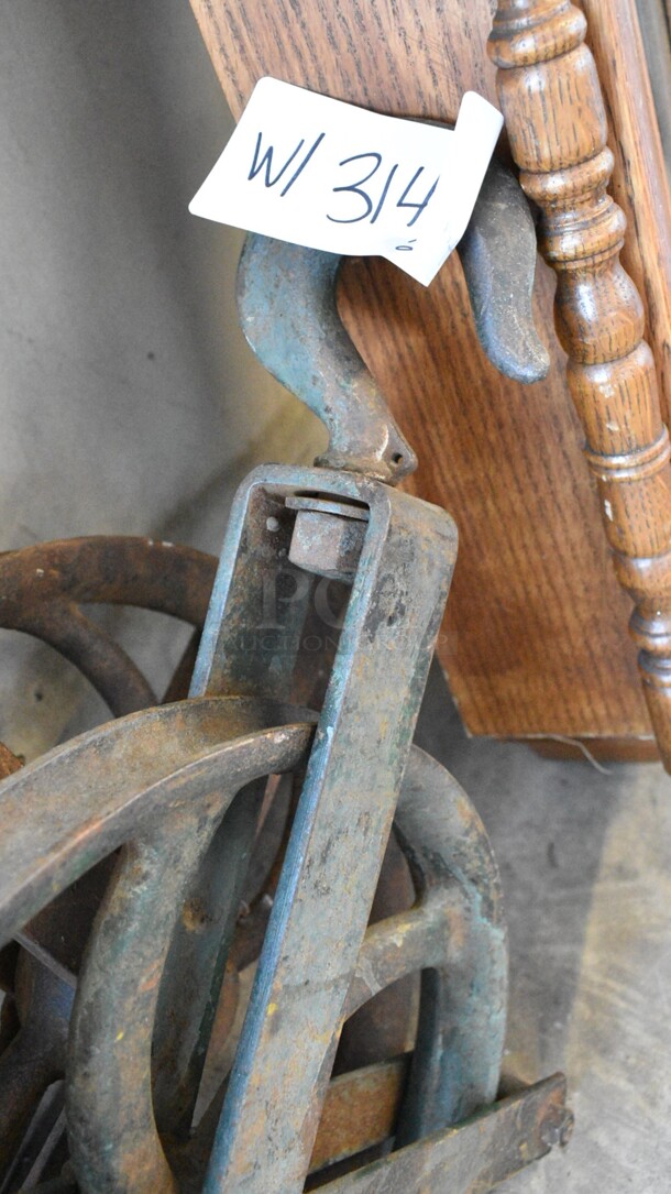 2 Decorative Reels. 2 Times Your Bid!  - Image 3 of 7