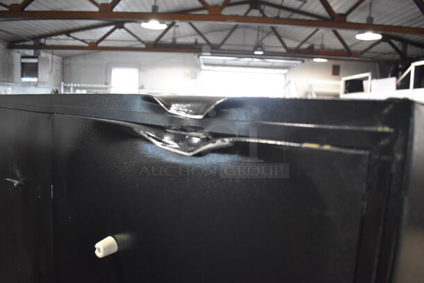 Dukers DSM-41R Metal Commercial 2 Door Reach In Cooler Merchandiser w/ Poly Coated Racks on Commercial Casters. 115 Volts, 1 Phase. Tested and Working! - Image 10 of 10