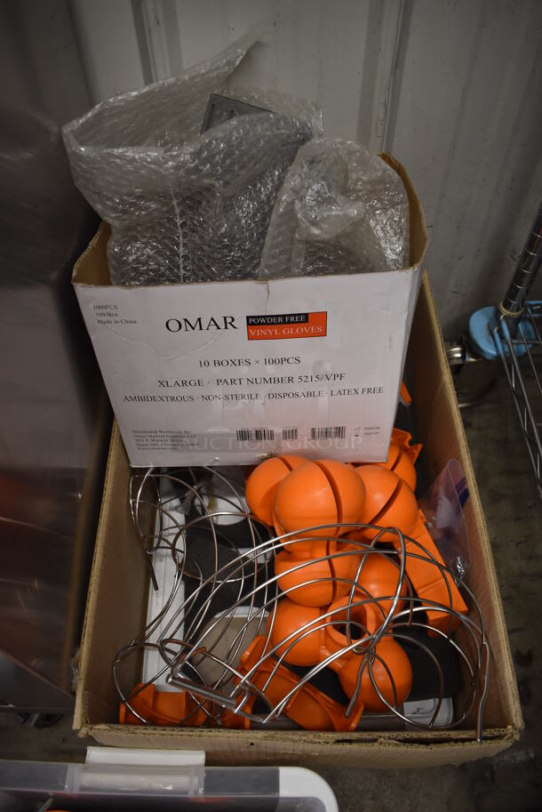 2017 Zumex Speed Pro Tank Podium Stainless Steel Commercial Floor Style Citrus Juicer on Commercial Casters. Comes w/ Extra Pieces: See Pictures For Details! 115 Volts, 1 Phase. 27x21x69. Tested and Working! - Image 5 of 12