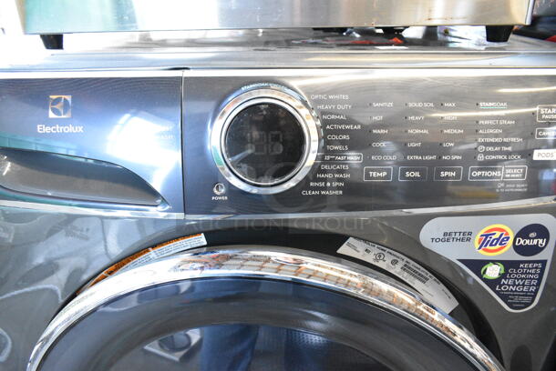 2023 Electrolux ELFW7637AT1 Front Load Washing Machine. 120 Volts, 1 Phase.  - Image 3 of 9