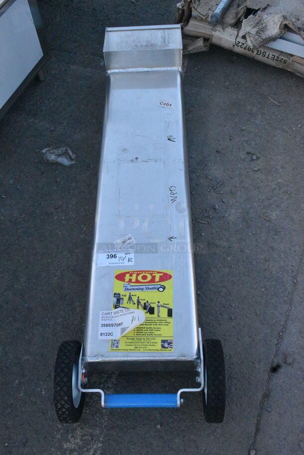 BRAND NEW SCRATCH AND DENT! Shortening Shuttle® SS-709-T 80 lb. Waste Oil Transport Container - Image 2 of 6