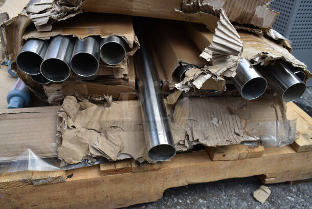 6 Sets of 4 BRAND NEW SCRATCH AND DENT! Regency 600LEGSS820 32 1/4" Stainless Steel Leg for Work Tables. 6 Times Your Bid! - Image 2 of 4