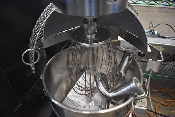 BRAND NEW SCRATCH AND DENT! Galaxy 177GMIX30 Metal Commercial Floor Style 30 Quart Planetary Dough Mixer w/ Stainless Steel Mixing Bowl, Bowl Guard, Dough Hook, Balloon Whisk and Paddle Attachments. 110 Volts, 1 Phase. 22x26x46 - Image 5 of 9