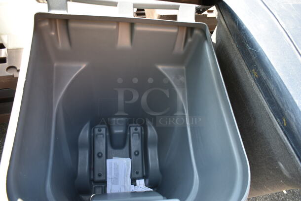3 Poly Outdoor Trash Cans. 23x33x45, 30x34x46, 26x31x32. 3 Times Your Bid! - Image 3 of 12