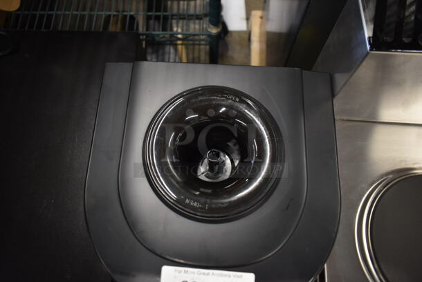BRAND NEW SCRATCH AND DENT! Frigidaire EFWC519 Water Cooler Dispenser Hot & Cold Base. 120 Volts, 1 Phase. Tested and Working! - Image 2 of 4