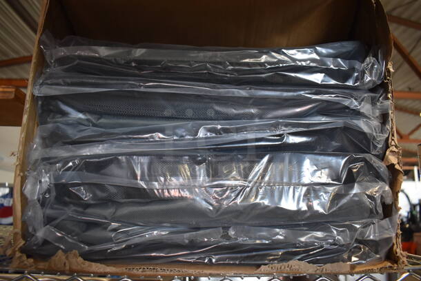 6 BRAND NEW IN BOX! Rubbermaid 539F1200 Pro Serve Gray Insulated Front Load Catering Bags. 18x28x16. 6 Times Your Bid! - Image 9 of 9
