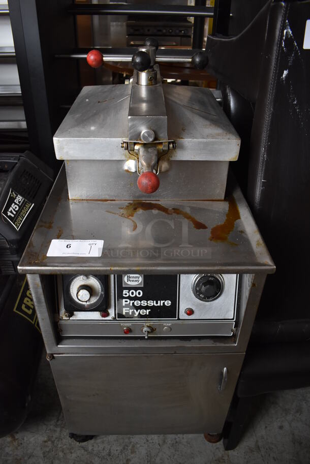 Henny Penny 500 Stainless Steel Commercial Electric Powered Floor Style Pressure Fryer on Commercial Casters. 208 Volts, 3 Phase. 18x38x46 - Image 1 of 10