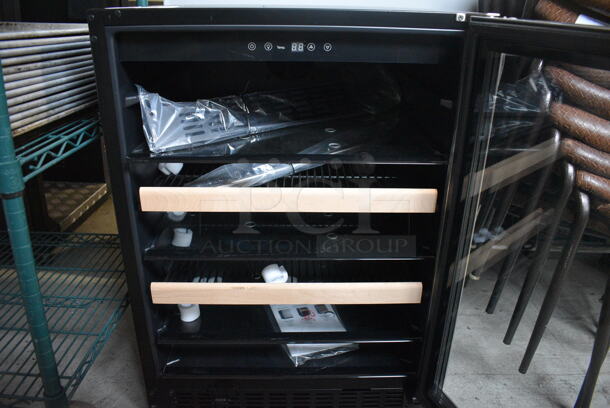 BRAND NEW! Azure Model A124BEV-S Metal Mini Cooler Merchandiser. 115 Volts, 1 Phase. 23.5x22x33.5. Tested and Working! - Image 6 of 7