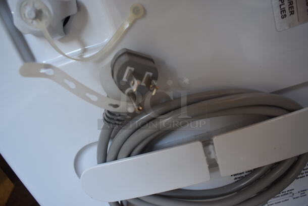 BRAND NEW SCRATCH AND DENT! Whynter RPD-506EWP Portable Electric Powered White Dehumidifier 115V/1 Phase. Tested and Working!  - Image 7 of 7