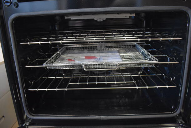 BRAND NEW SCRATCH AND DENT! Frigidaire Electrolux PCWD3080AF Stainless Steel Electric Powered Double Stack Convection Oven w/ View Through Doors. 30x26x51 - Image 5 of 9