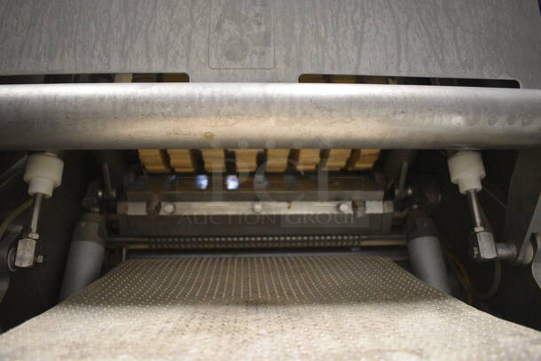 Townsend 9000 Stainless Steel Commercial Floor Style Automatic Membrane Skinner on Commercial Casters. 125-250 Volts, 1 Phase. 80x29x54 - Image 6 of 11