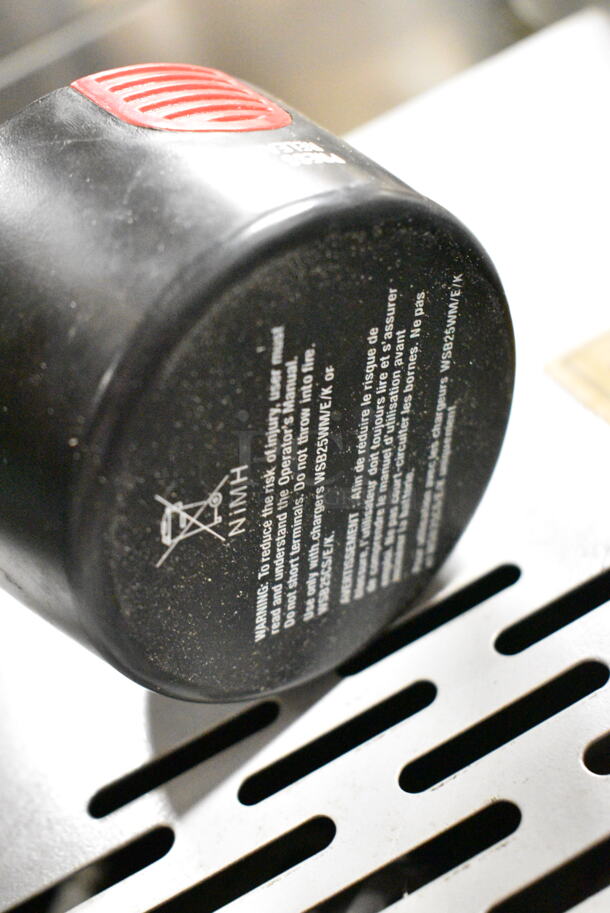 Waring Battery Powered Immersion Blender. Cannot Test - Battery Is Dead - Image 10 of 10