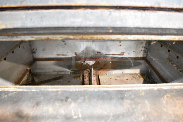 2 Blodgett 981 Metal Commercial Natural Gas Powered Double Deck Pizza Ovens. 50,000 BTU. 2 Times Your Bid! - Image 5 of 9