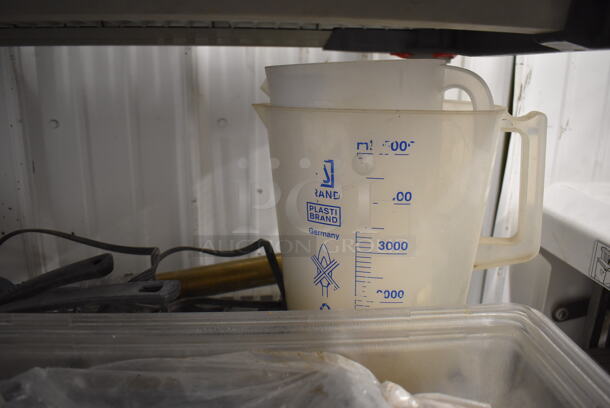 ALL ONE MONEY! Tier Lot of Various Metal Items Including Ceramic Dishes and Poly Bin - Image 4 of 5