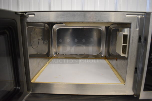 Amana Model ALD10D Stainless Steel Commercial Countertop Microwave Oven. 120 Volts, 1 Phase. 22x19x13.5 - Image 4 of 7