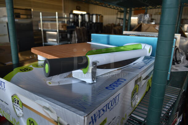 BRAND NEW SCRATCH AND DENT! Westcott 16717 CarboTitanium 12" Metal / Wood 30 Sheet Guillotine Paper Trimmer - Image 5 of 6