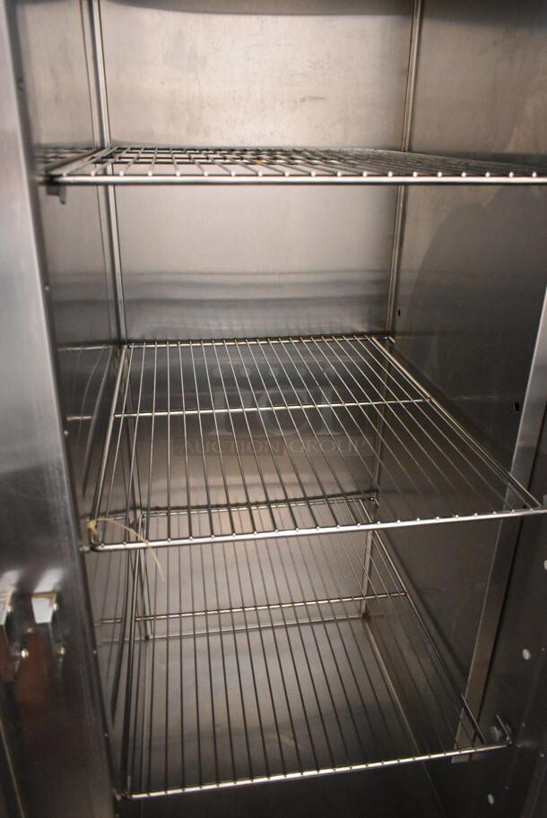 Traulsen RDT232NUT-FHS Stainless Steel Commercial 2 Door Reach In Cooler Freezer Combo Unit w/ Metal Racks. 115 Volts, 1 Phase. Tested and Powers On But Does Not Get Cold - Image 4 of 5
