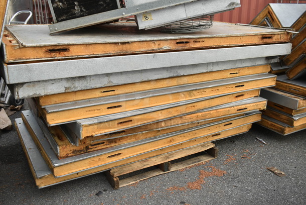 2 Polar Pak SELF CONTAINED Walk In Boxes; 8'x6' Cooler and 8'x6' Freezer. Comes w/ Kolpak PC050T2 115 Volt Evaporator, Copeland ASE35C4-CAA-901 115 Volt, 1 Phase Compressor, Kolpak PF199T3 208-240 Volt, 1 Phase Evaporator and Tecumseh AW459EH-411-J7 208-230 Volt, 1 Phase Compressor. 2 Times Your Bid! - Image 4 of 12