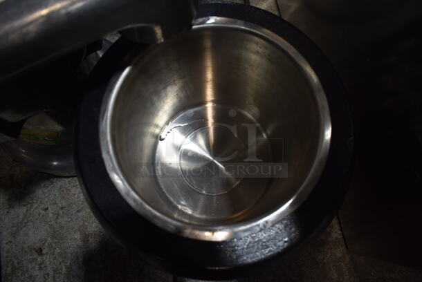 Winco ESW-66 Stainless Steel Commercial Countertop Soup Kettle Food Warmer. 120 Volts, 1 Phase. Tested and Working! - Image 3 of 4