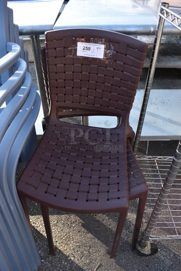 2 Brown Poly Woven Patterned Chairs. 17x17x32. 2 Times Your Bid!